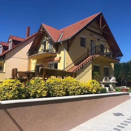Laura-haus Lejlighed Vonyarcvashegy